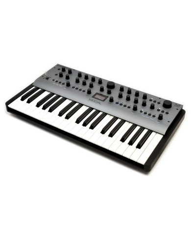 Modal Electronics Carbon8